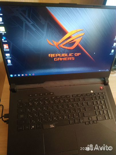 Мощный игровой ноутбук Asus ROG Strix