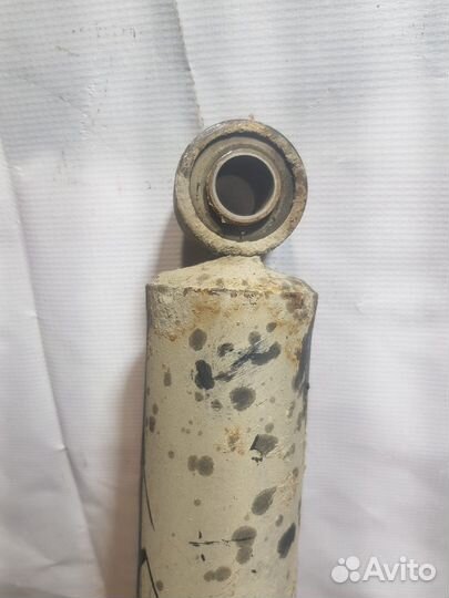 Амортизатор задний (Mazda BT-50)