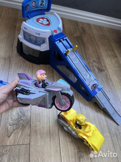 Игрушки щенячий патруль база и щенки