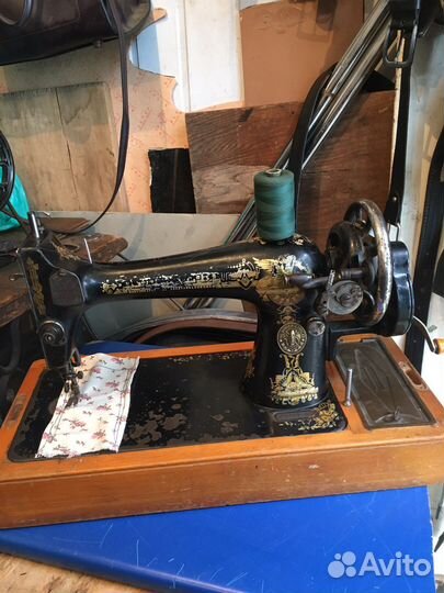 Швейная машинка зингер ручная