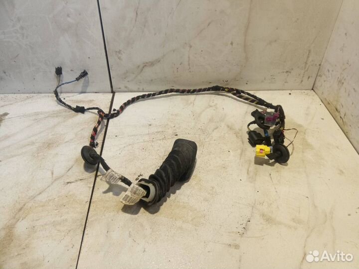 Проводка двери передней левой Skoda Octavia