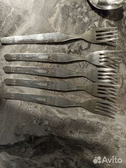 Вилка олимпиада 80.цена за одну всего 4 штуки