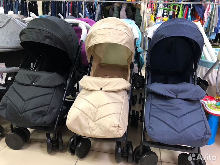 Коляски прогулочные и трости новые