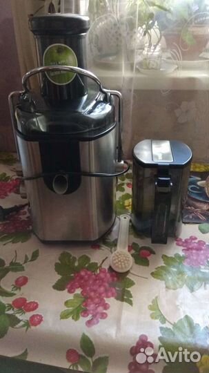 Соковыжималка Vitek vt-1632