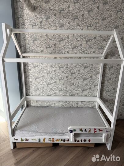 Детская кровать-домик