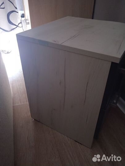 Тумбочка прикроватная бу