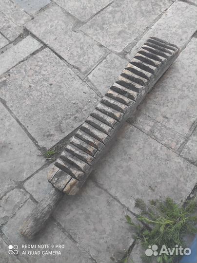 Рубило музейный экспонат