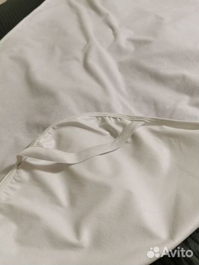 Простынь натяжная и наматрасник 70*100
