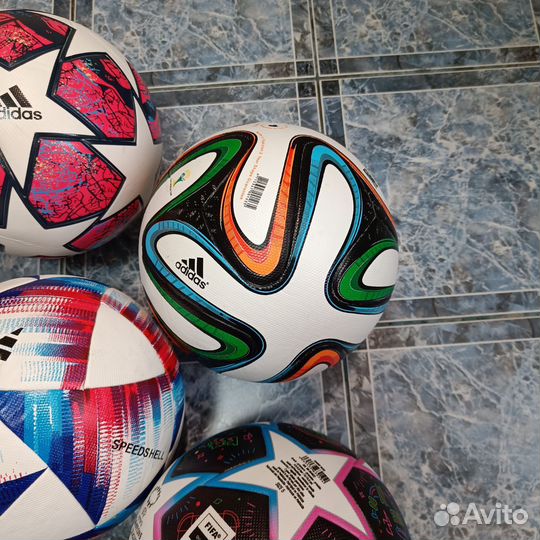 Футбольный мяч новый