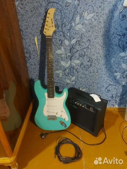 Электрогитара с комбиком