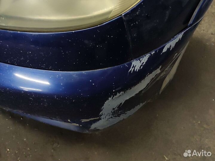 Бампер передний Toyota Yaris Funcargo