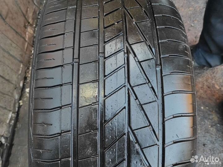 Goodyear Excellence 275/40 R20