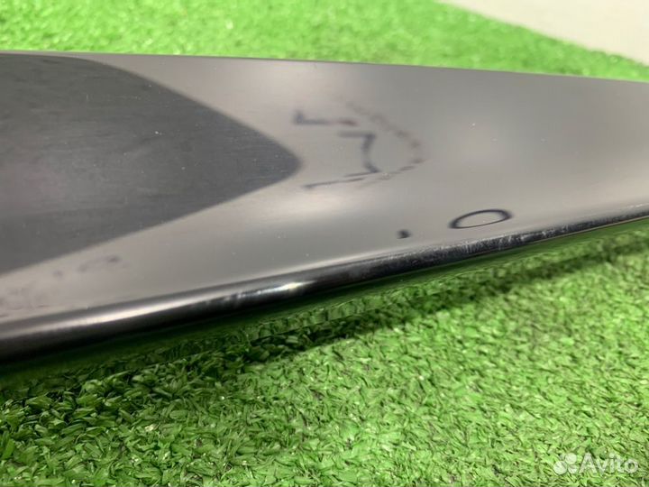 Декоративная накладка левая Audi Q3 8U cczc 2013