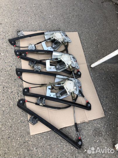 Стеклоподъемник передняя левая BMW 5 E39