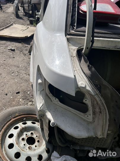 Задняя левая четверть Киа Рио 2