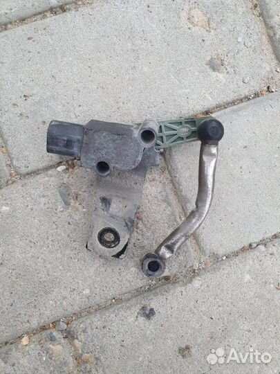 Датчик положения кузова Volkswagen Passat Cc 2.0