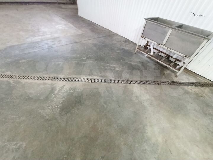 Пищевое производство возле рынка 