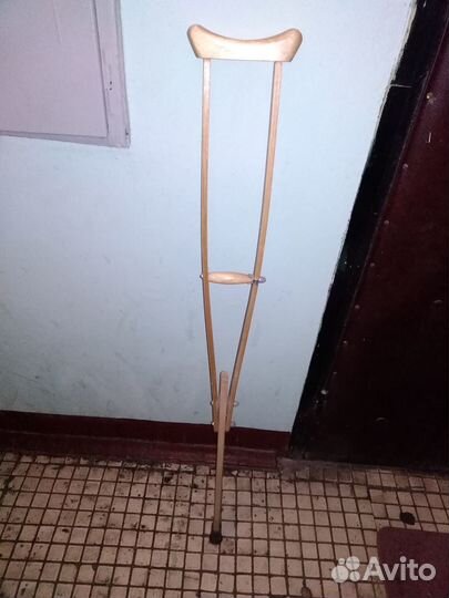 Костыль подмышечный