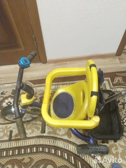 Детский трехколесный велосипед бу с ручкой