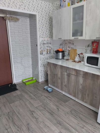 Комната 18 м² в > 9-к., 4/5 эт.