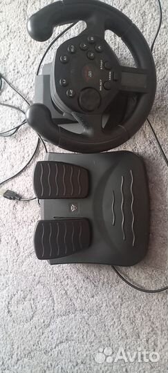 Игровой руль и педали
