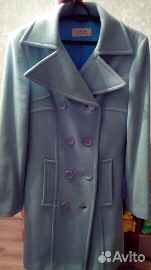 Пальто бирюзовое