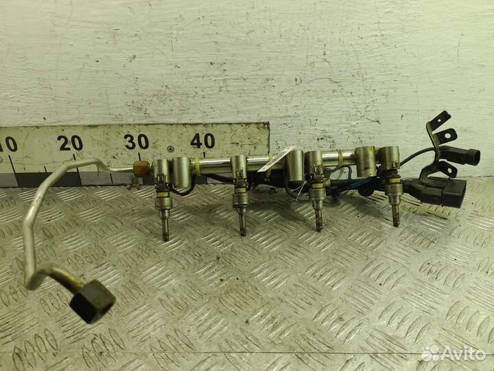 Б/У Топливная рампа С форсунками 353402G740, 35