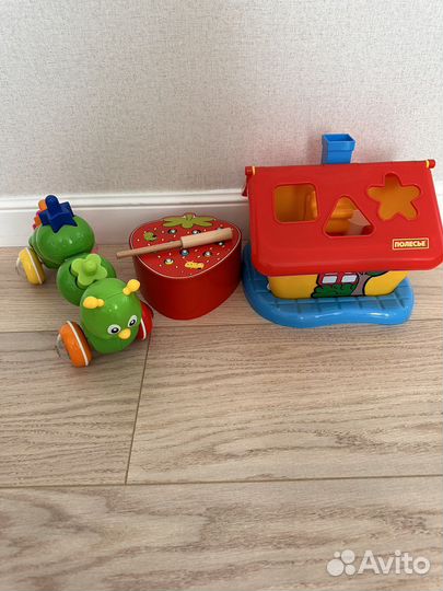 Развивающие игрушки для малышей пакетом