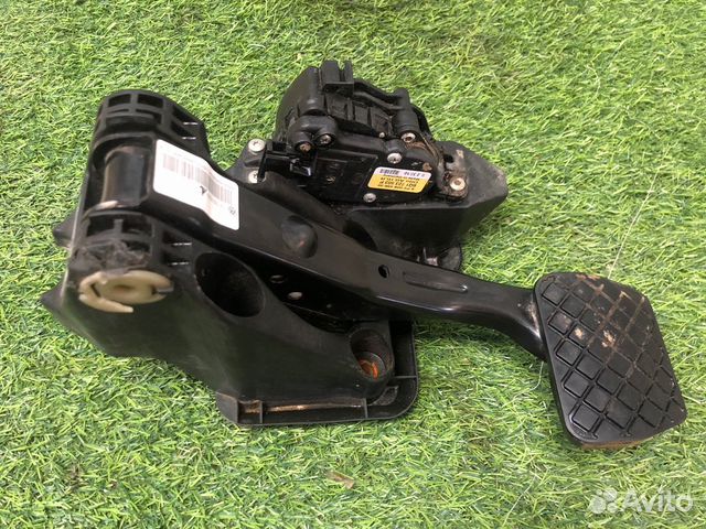 Педаль тормоза Volkswagen Polo Sedan седан 1.6