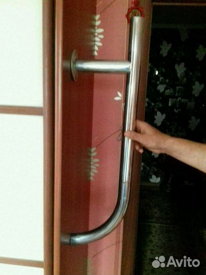 Продам лестницу для переливного бассейна