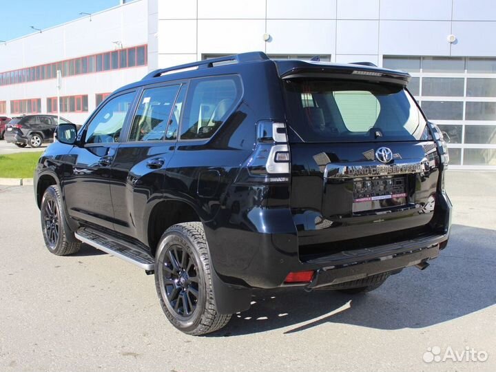 Toyota Land Cruiser Prado 2.8 AT, 2022, 62 км