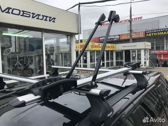 Крепление велосипеда на крышу серебристый