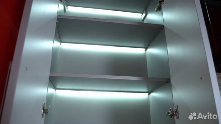 Система подсветки кухни и дома в монохромных цвета