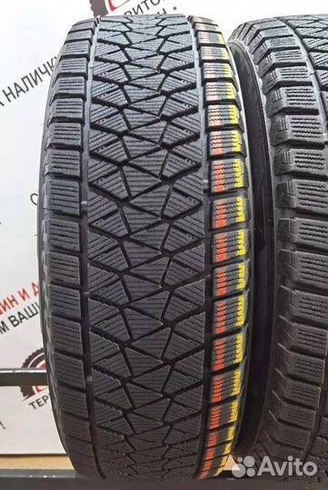 Bridgestone Blizzak Revo1 215/45 R17 84N