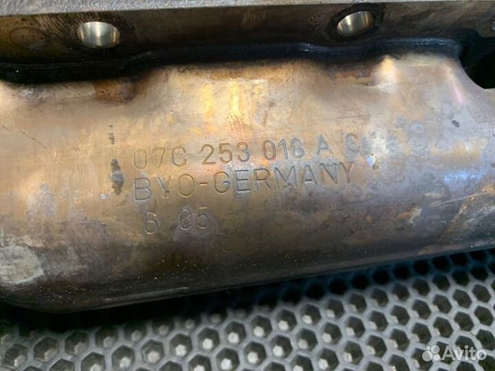 Выпускной коллектор правый Bentley Continental