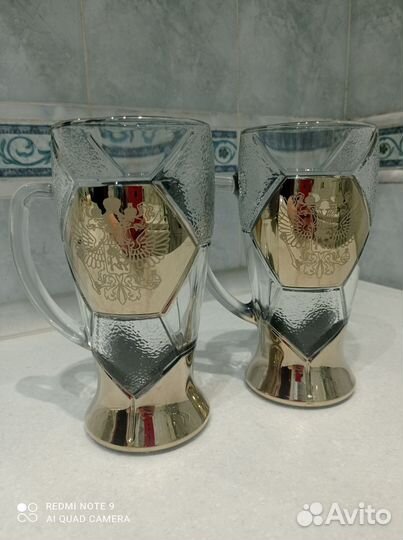 Пивная кружка с золотым гербом России