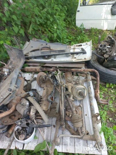 Запчасти бу на ваз 1111 Ока