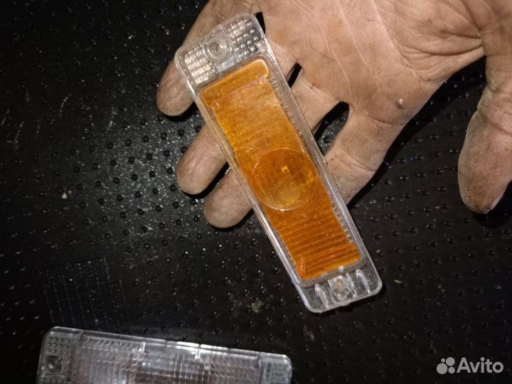 Поворотник Volkswagen Golf MK2