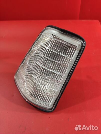 Повторитель поворота для Mercedes-Benz 207