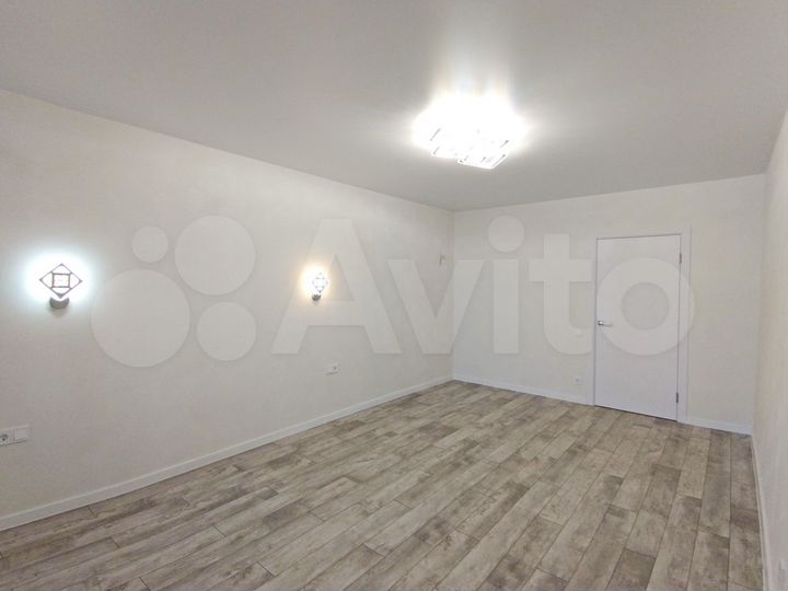 2-к. квартира, 52 м², 10/10 эт.