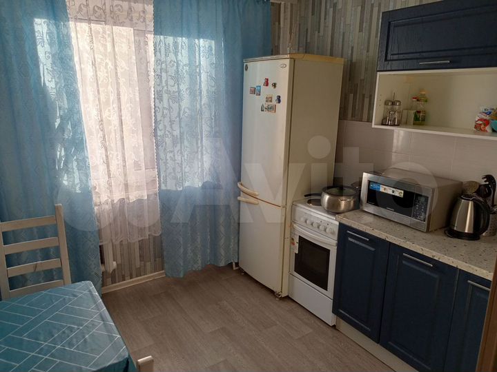 2-к. квартира, 54 м², 2/9 эт.