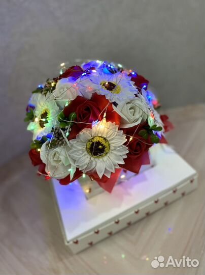 Светильник, мыльные цветы, подарок