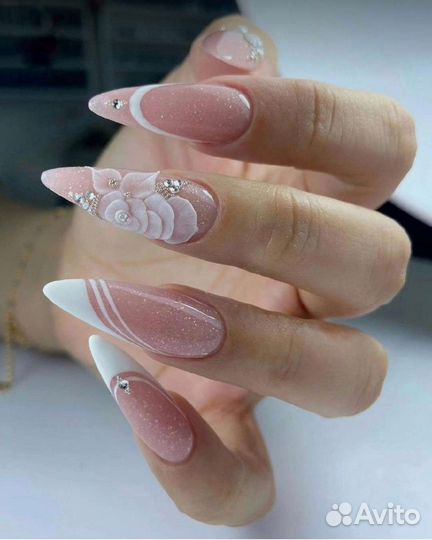 Маникюр и наращивание ногтей, педикюр