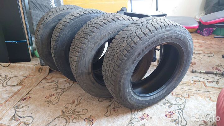 Bridgestone Blizzak DM-V1 235/65 R17