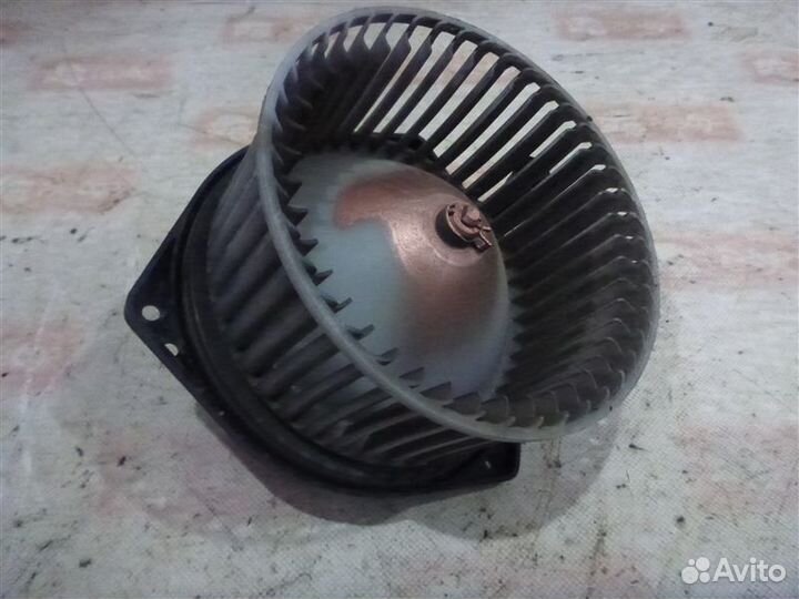 Мотор печки Mitsubishi Outlander CU2W 4G63 2006