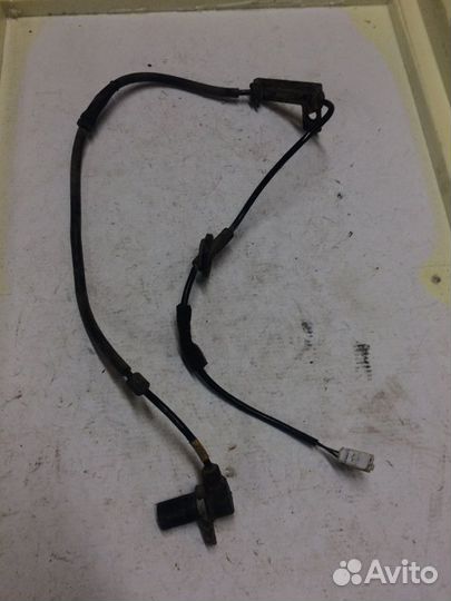 Датчик abs задний правый Hyundai Santafe 2004