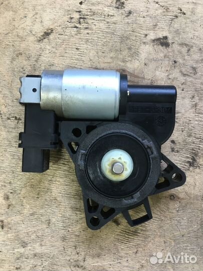 Мотор стеклоподъемника заднего левого Mazda CX-7