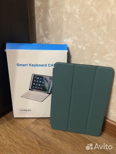 Чехлы на iPad 10.2