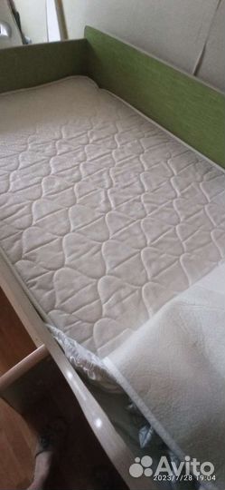 Детская кровать чердак со шкафом