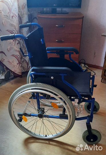 Инвалидная коляска новая